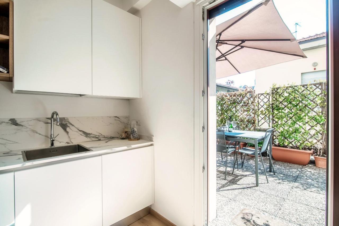 Piazza Roma - The House Of Travelers Appartement Como Buitenkant foto